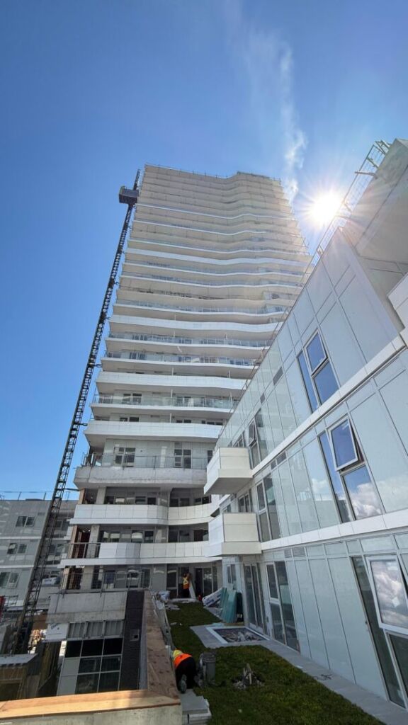 Blackline Aluminum - Universal City UC6-4