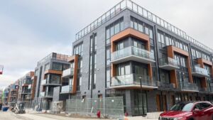 Aluminum Windows and Doors Lawrence Hill (Curlew) Blackline aluminum project4