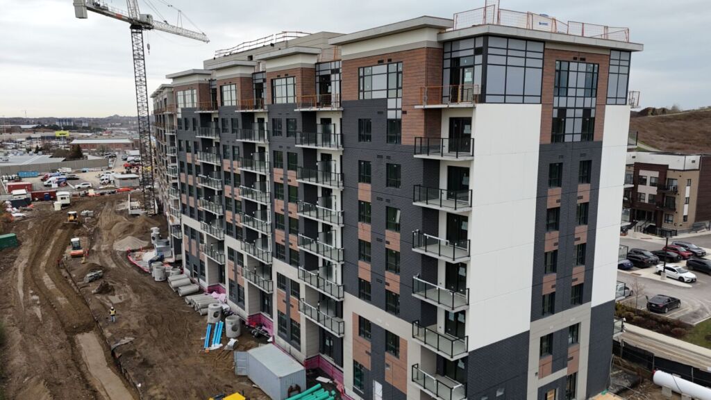 Verde Living Blackline aluminum project 2